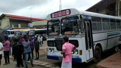 வவுனியா குடும்பஸ்தர் மீது பேருந்து சக்கரம் ஏறி பரிதாப மரணம்/Vavuniya family man dies after being run over by bus