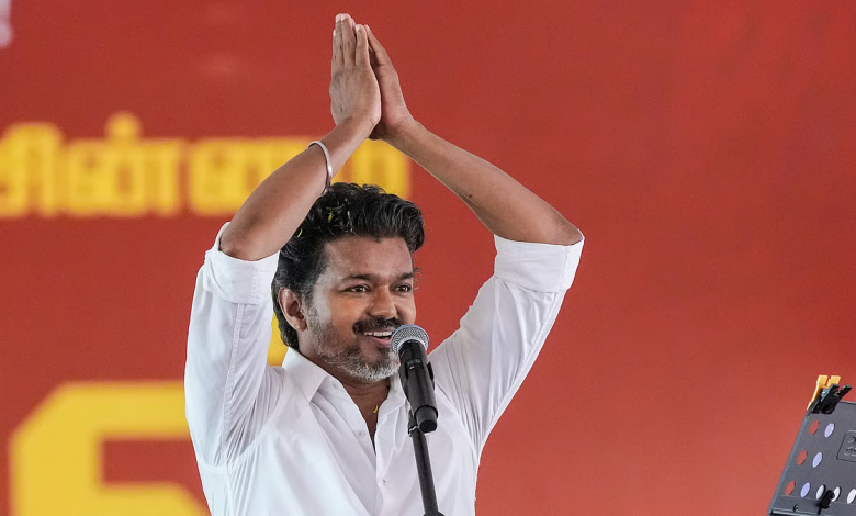 விஜய் இன்று தமிழக முதல்வராக பதவியேற்கிறார்