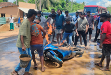 வவுனியாவில் அதிர்ச்சி: சென்றுகொண்டிருந்த மோட்டார் சைக்கிள் திடீர் தீப்பற்றி எரிந்தது