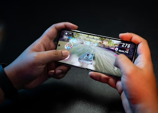 ஒன்லைன் கேமிற்கு அடிமையான மாணவனின் விபரீத முடிவு