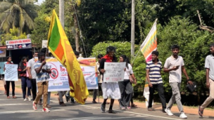 போதைப்பொருளுக்கு எதிராக வவுனியாவில் விழிப்புணர்வு நடைபயணம்