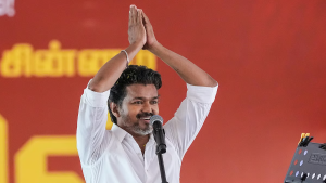 விஜய் இன்று தமிழக முதல்வராக பதவியேற்கிறார்