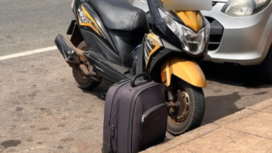 வவுனியா பசார் வீதியில் மர்ம சூட்கேஸ்: பொலிஸார் சோதனை நடத்தி அகற்றினர்