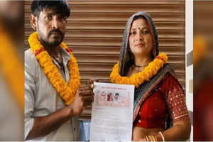 4 ஆண்டு ரகசிய காதல்: மாமியாரை திருமணம் செய்த மருமகன் – வைரலாகும் வீடியோ
