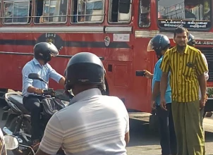 அம்பாறையில் பேருந்து – மோட்டார் சைக்கிள் விபத்து: அரச ஊழியர் உயிரிழப்பு