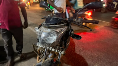 வவுனியாவில் பரபரப்பு: விபத்துக்குப் பிறகு மதுபோதையில் இருந்த மோட்டார் சைக்கிள் சாரதி கைது