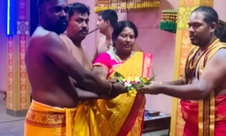வவுனியா உக்குளாங்குளம் விநாயகர் ஆலயத்தில் ஒரு மாம்பழம் 3 இலட்சம் ரூபாய்க்கு ஏலம்