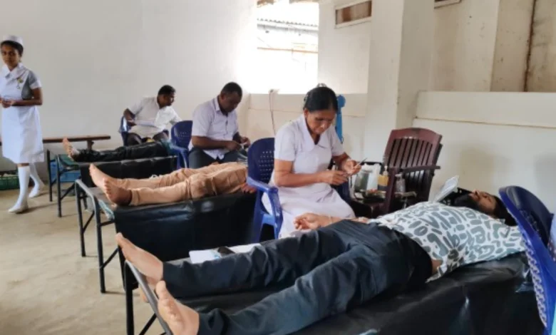 வவுனியாவில் பொலிஸார் முன்னெடுத்த இரத்ததான முகாம்