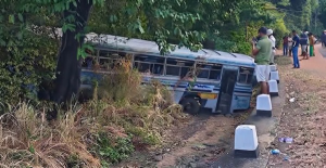 பொலன்னறுவை – ஹபரணை வீதியில் பேருந்து விபத்து; 22 பேர் காயம்