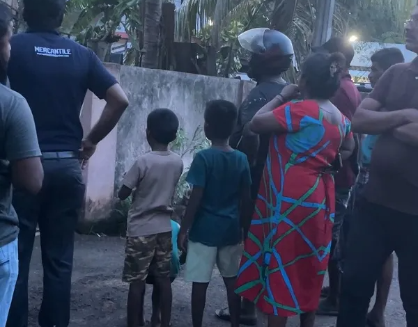 வவுனியா தோணிக்கலில் தாய் கத்திக்குத்துக்கு இலக்கு – மகன் சடலமாக மீட்பு