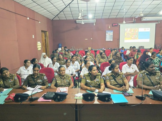 திருகோணமலையில் பெண்களுக்கு எதிரான வன்முறைகளைத் தடுப்பது தொடர்பில் விழிப்புணர்வு நிகழ்வு!